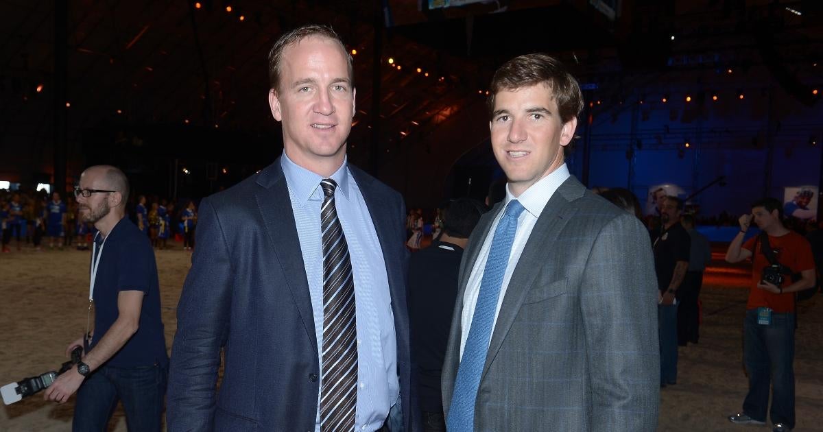 How Peyton and Eli Manning Are Changing Television - WSJ