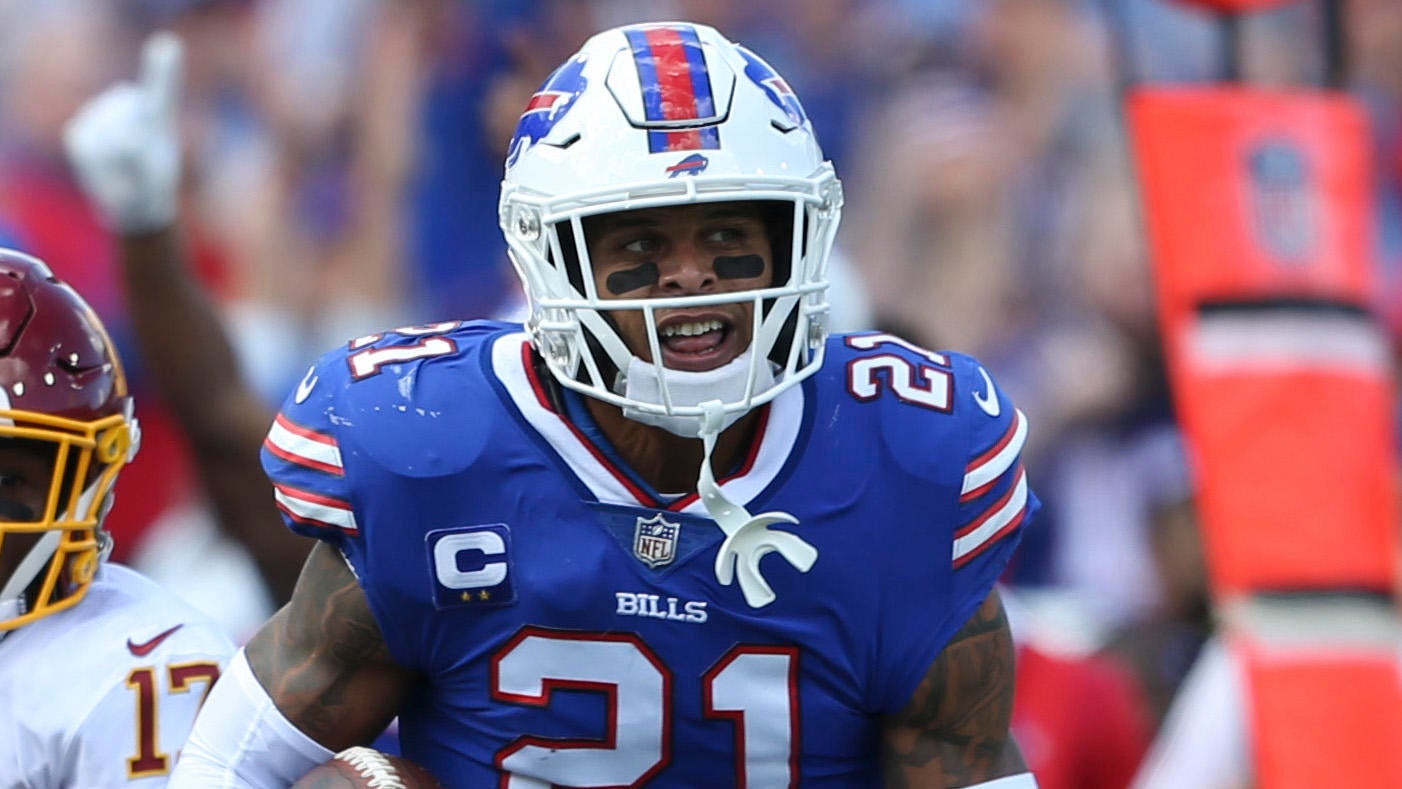 New Dolphins S Jordan Poyer suggests Bills expected Miami to 'fold' in past; Jalen Ramsey responds