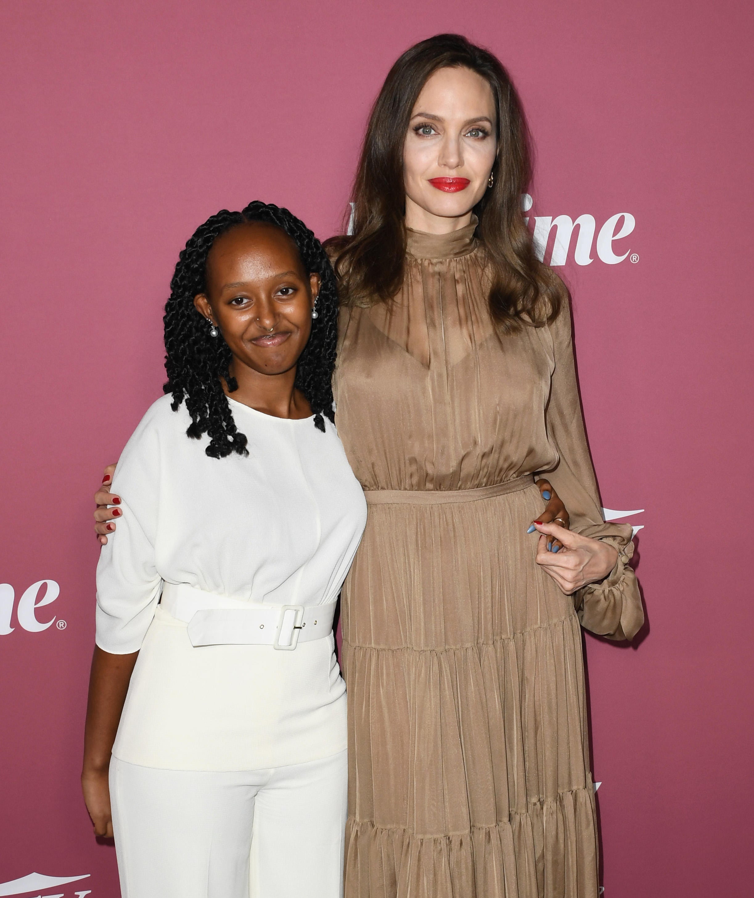 angelina-jolie-zahara.jpg angelina-jolie-zahara.jpg