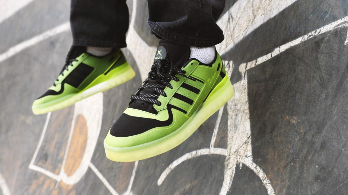 adidas xbox series x