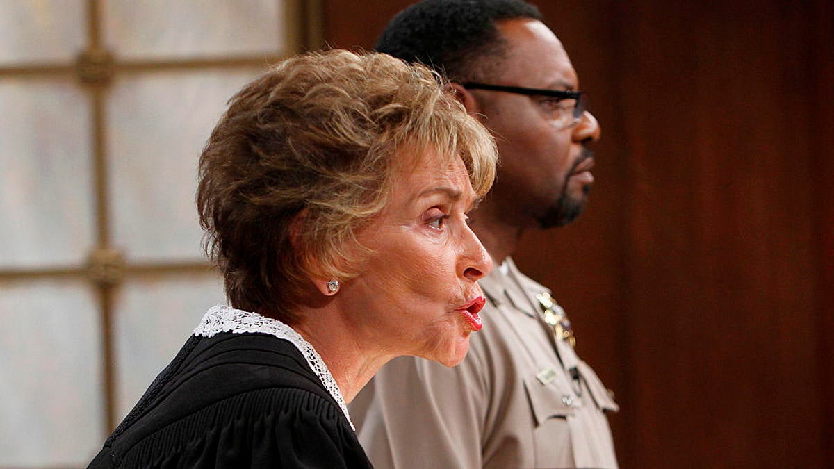 Judge Judy Fans Are Furious Original Bailiff Petri Hawkins Byrd Wasn't ...