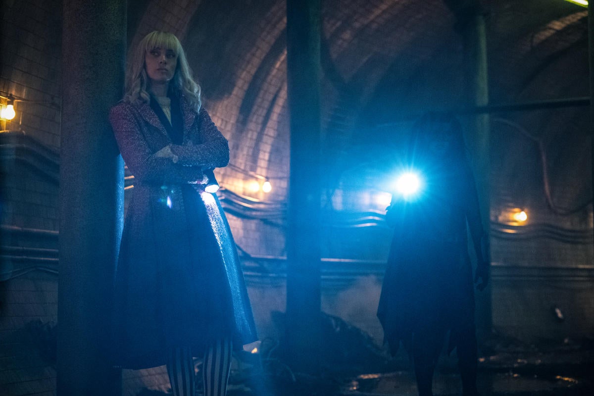 Batwoman "Loose Tooth" Photos Released