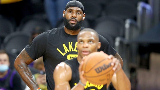 lebron-westbrook-lakers.jpg