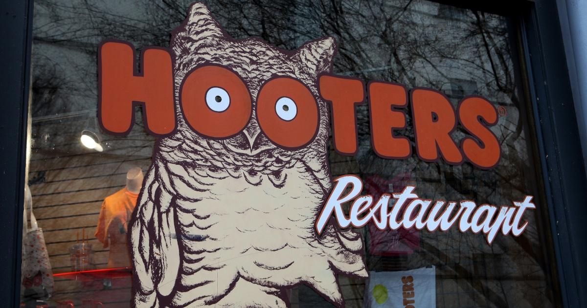 hooters-restaurant-getty-images