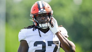 Browns' Kevin Stefanski gave Nick Chubb game ball