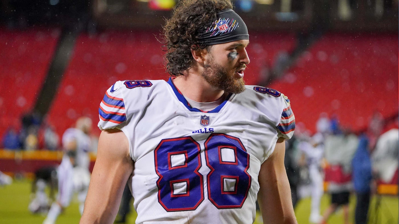 Bills' Dawson Knox signs four-year contract extension, reportedly making him one of NFL's highest-paid TEs