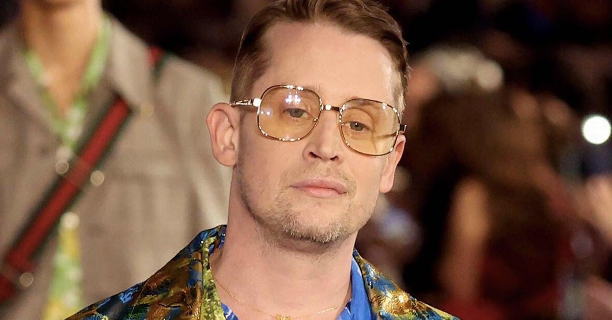 Home Alone Star Macaulay Culkin Makes Surprise Runway Appearance At ...