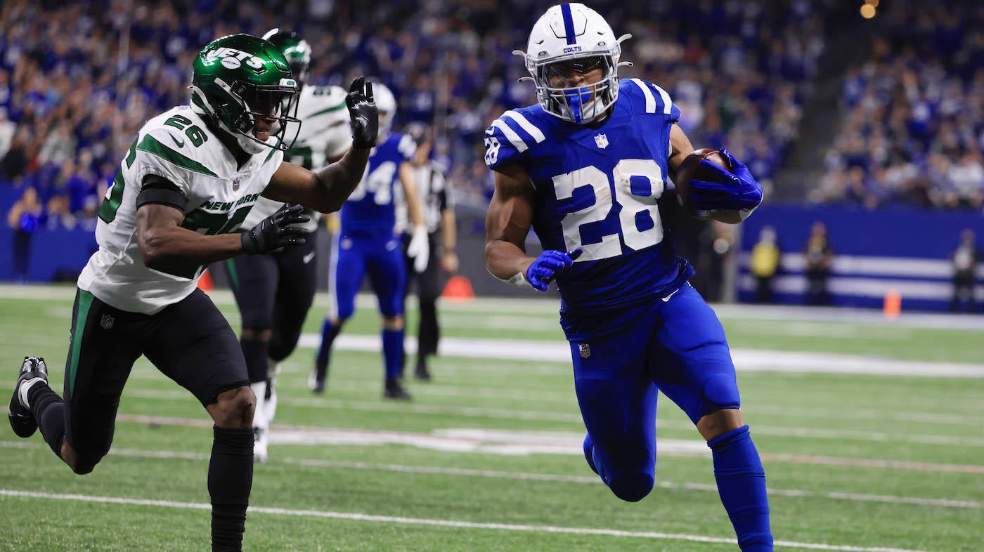 Colts: Jonathan Taylor finding momentum at perfect time for Indy