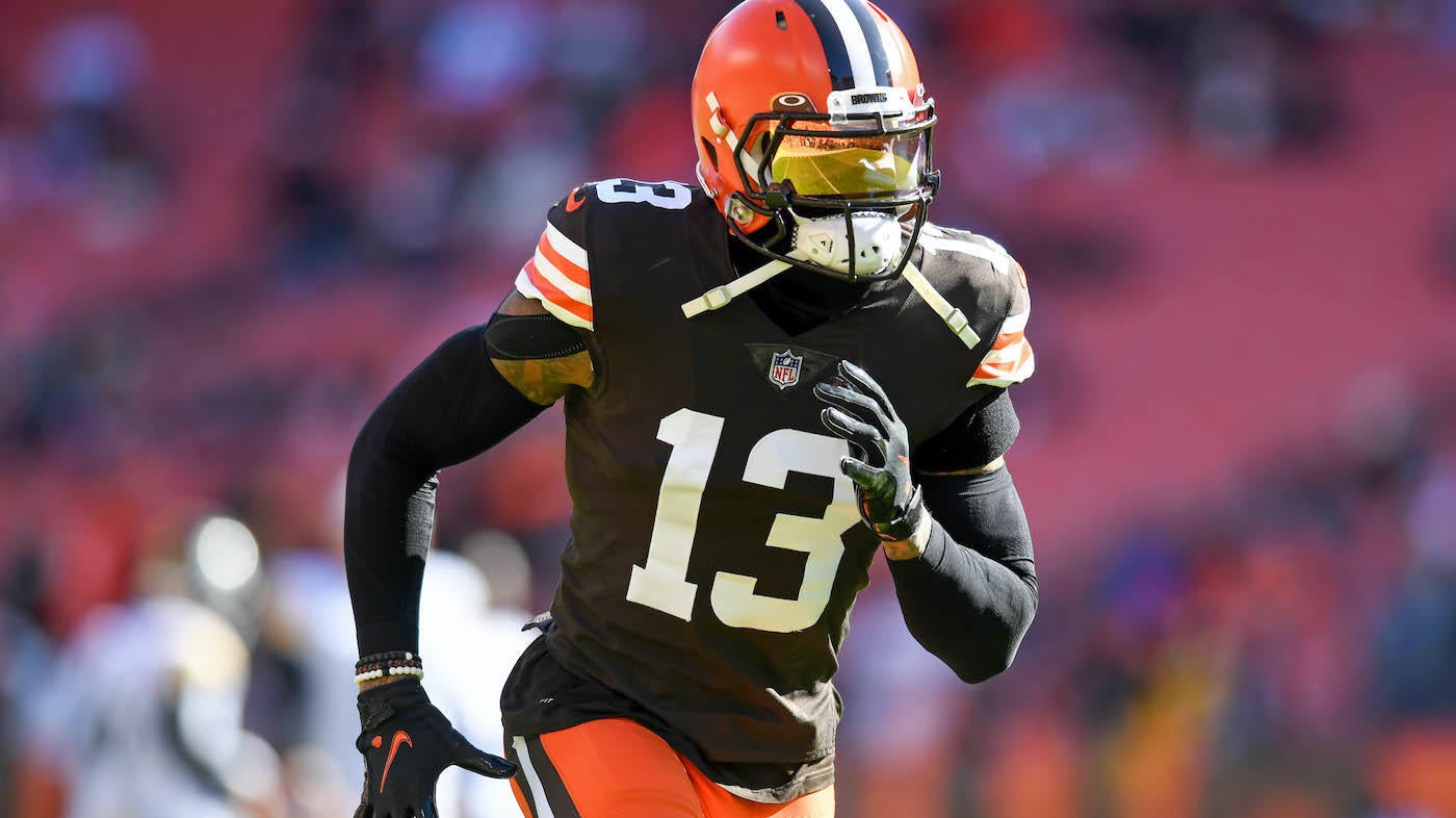 Pittsburgh Steelers v Cleveland Browns