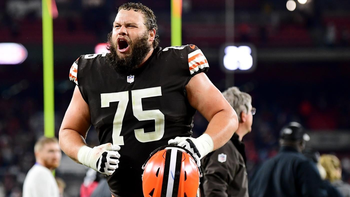 Browns guard Joel Bitonio still undecided on whether to play in 2025: 'It's not easy'