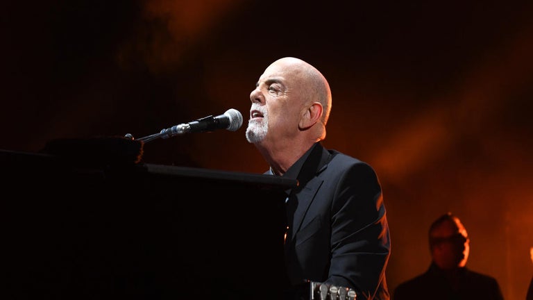 Billy Joel Shows off 50-Pound Weight Loss at First New York Concert Since Pandemic