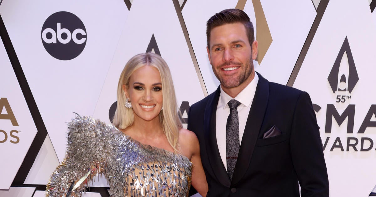 Carrie Underwood Brings Husband Mike Fisher To CMA Awards 2021 After His  Comments About Aaron Rodgers, 2021 CMA Awards, Carrie Underwood, CMA  Awards, Mike Fisher