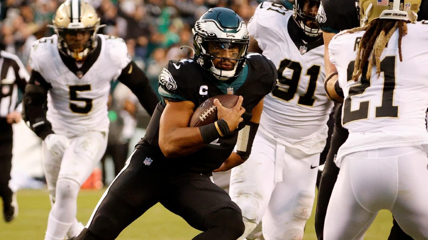 Jalen Hurts anota três touchdowns e lidera Philadelphia Eagles a