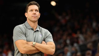 Aces Back To Back - Luke Walton is the son of NBA Hall of Famer