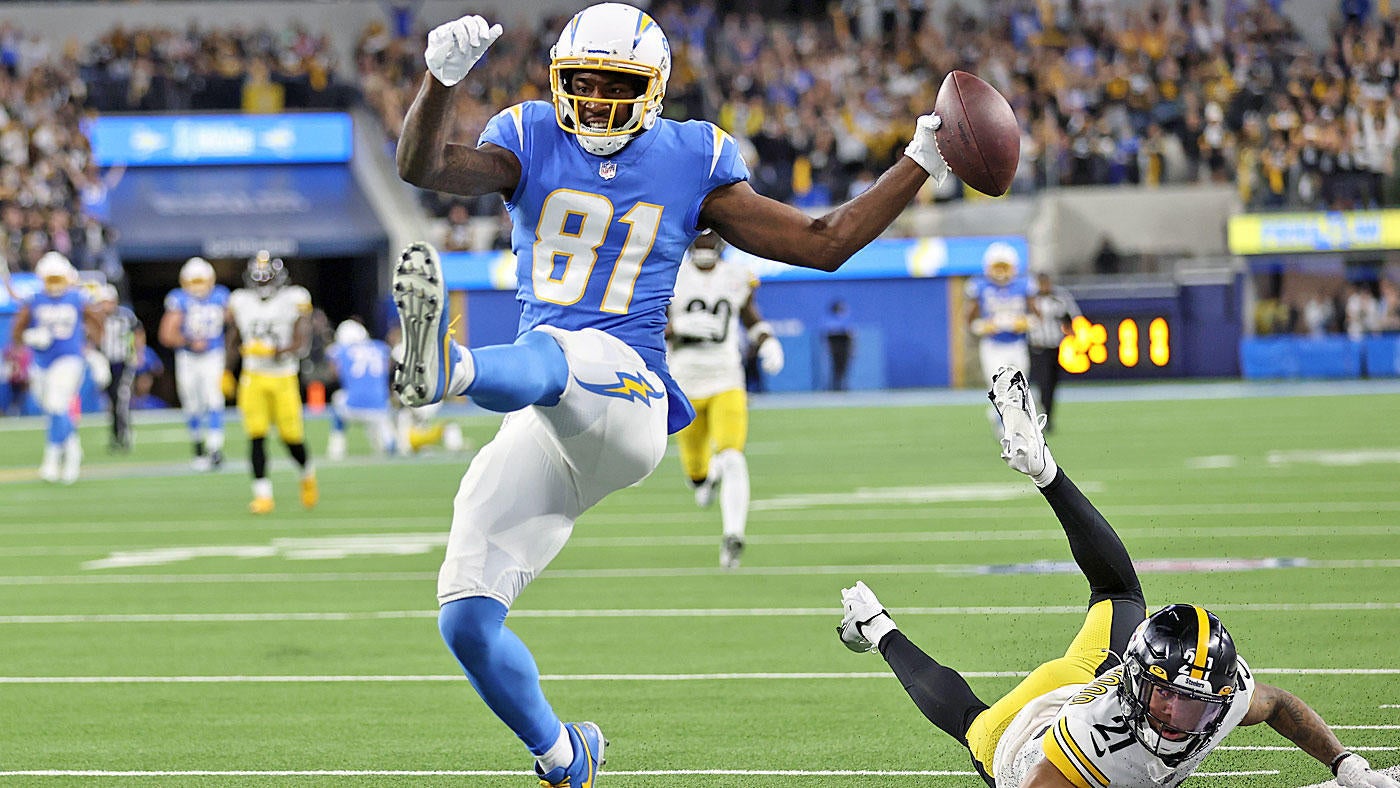 Chargers' Brandon Staley offers positive update on WR Mike Williams ahead of playoff game vs. Jaguars