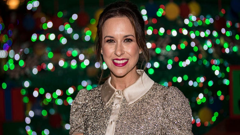 Lacey Chabert Reveals Devastating Loss of Sister Wendy: 'Our Hearts Are Shattered'