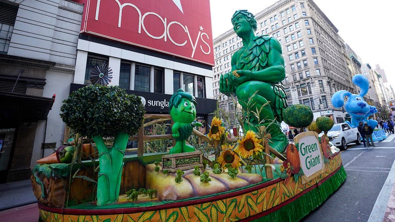 Some Macy's Parade Viewers Think the Jolly Green Giant Is Hot