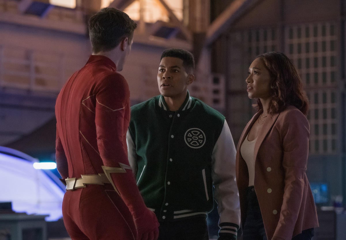 The Flash "Armageddon, Part 3" Photos Released