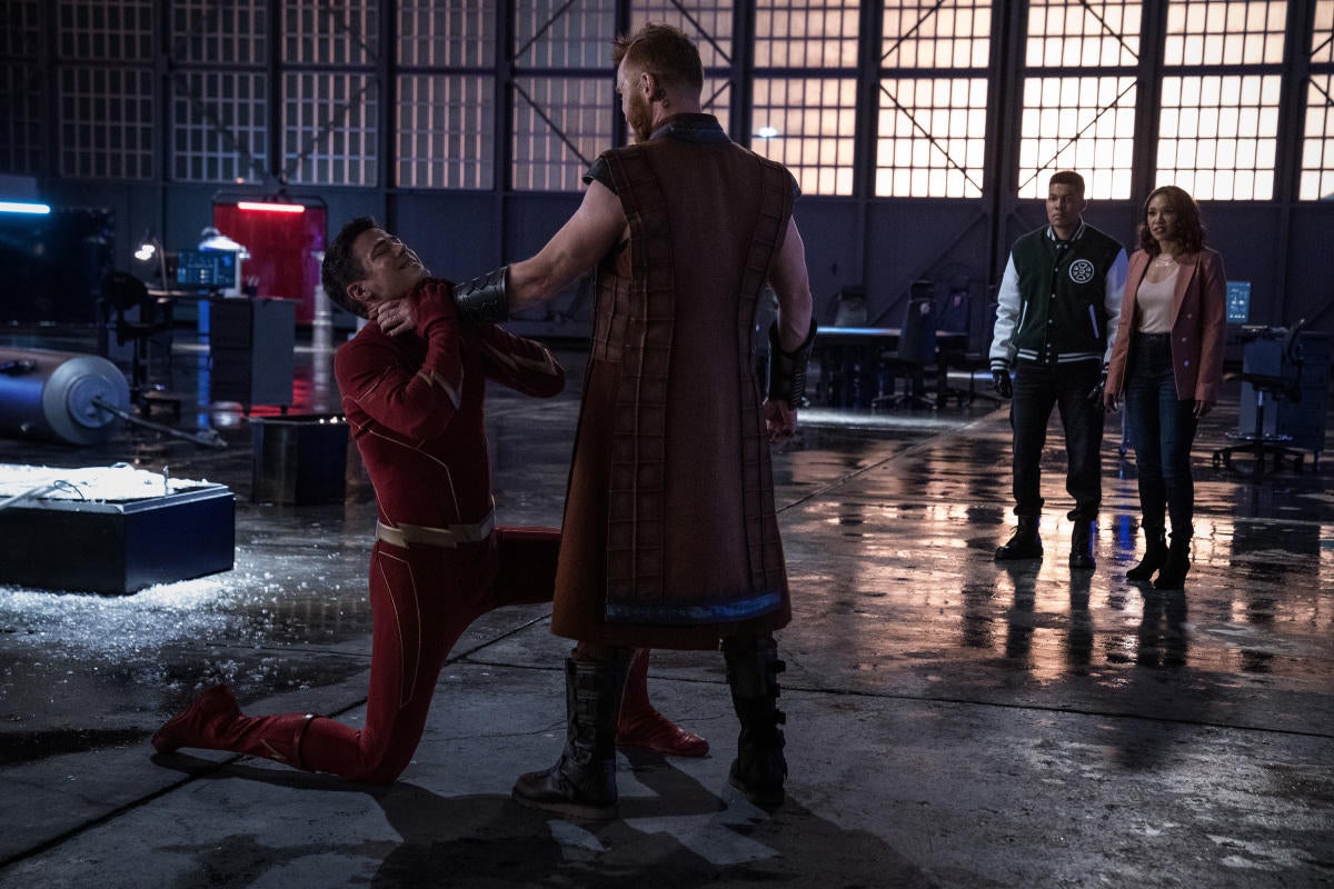 The Flash "Armageddon, Part 3" Photos Released