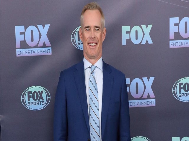 Joe Buck Takes Shot at Aaron Rodgers During Packers-Rams Game
