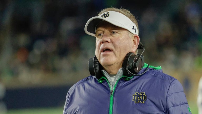 Notre Dame Football Coach Brian Kelly Exits Team for LSU
