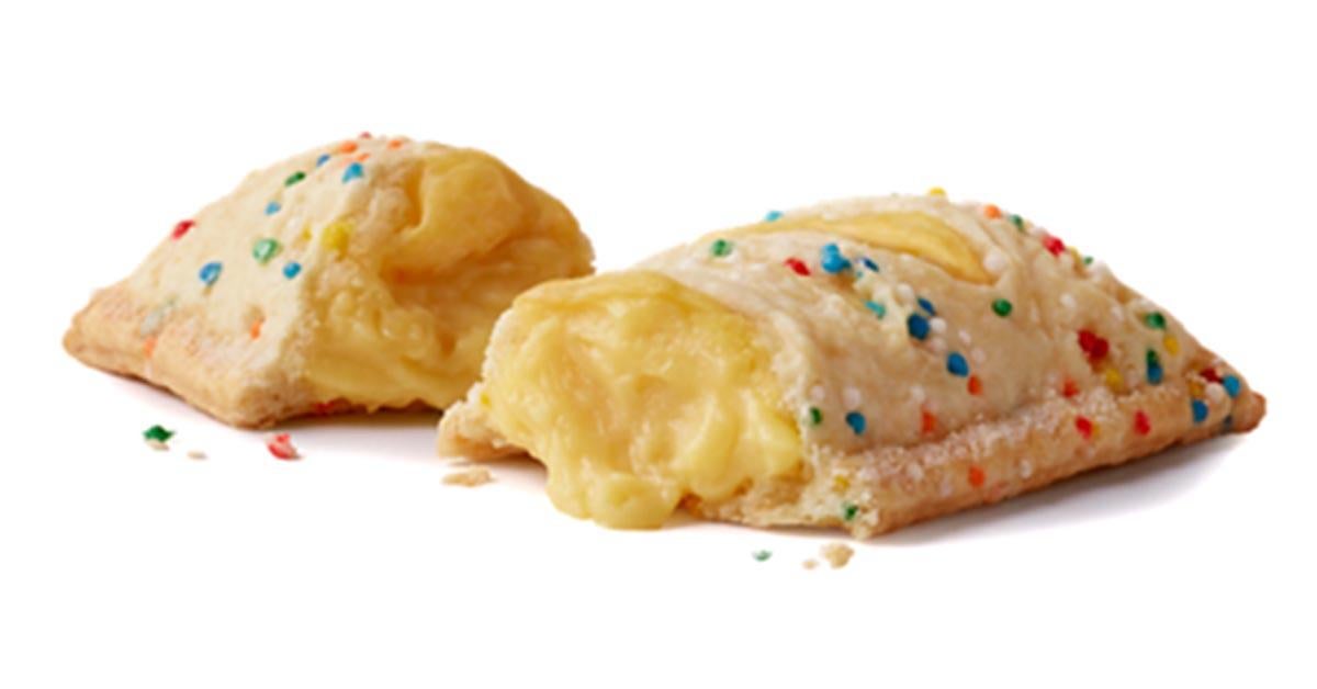 Christmas Pie Mcdonalds 2022 Mcdonald's Holiday Pie Returning But Only In "Select Regions"