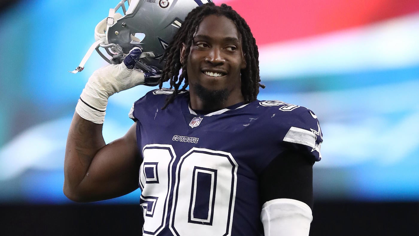 DeMarcus Lawrence downplays Jalen Hurts' rise with Eagles: 'He hasn't played the Cowboys yet'