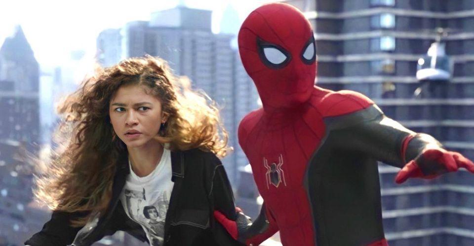 Spider-Man: No Way Home Star Zendaya Improvised One of Andrew Garfield's Funniest Scenes