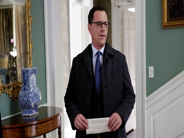 'West Wing' Actor Calls for Mel Gibson's Cancellation