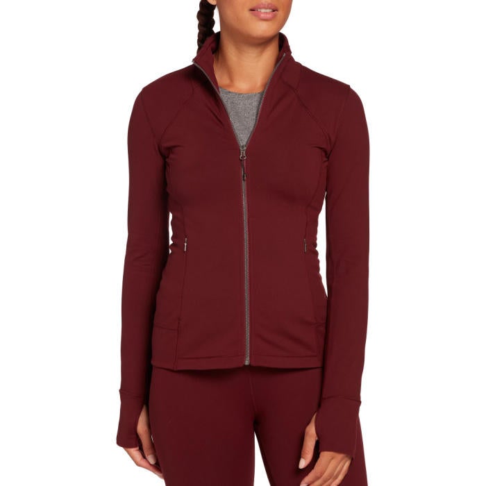 Carrie Underwood's 10 Best CALIA Items to Take You From Winter Workout to  Christmas Casual
