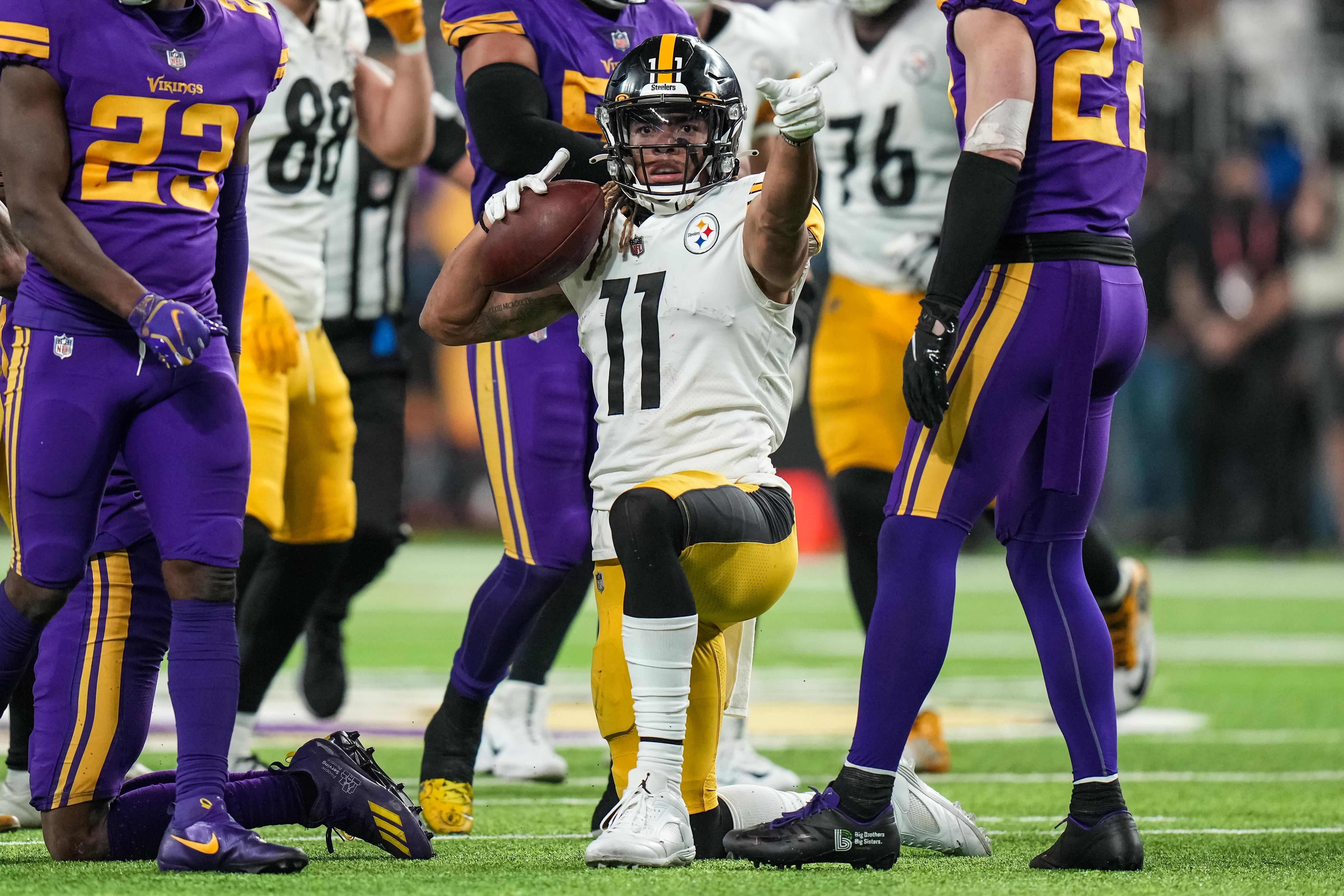 Steelers' Chase Claypool celebrates with game on the line, costs