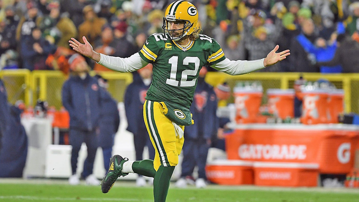 Packers vs. Bears score: Aaron Rodgers owns Chicago again, Green Bay sweeps season series with big win - CBSSports.com