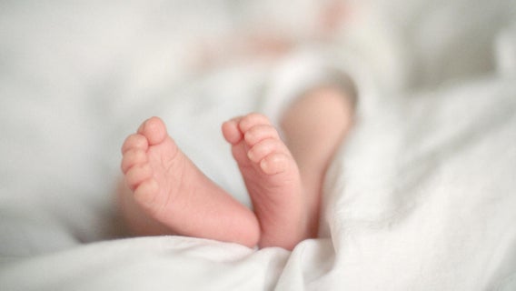 newborn-baby-stock-photo