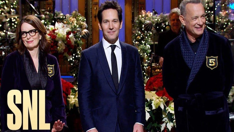 'SNL': Paul Rudd Joins 'Five-Timers Club' With Help From Tom Hanks and Other Legends