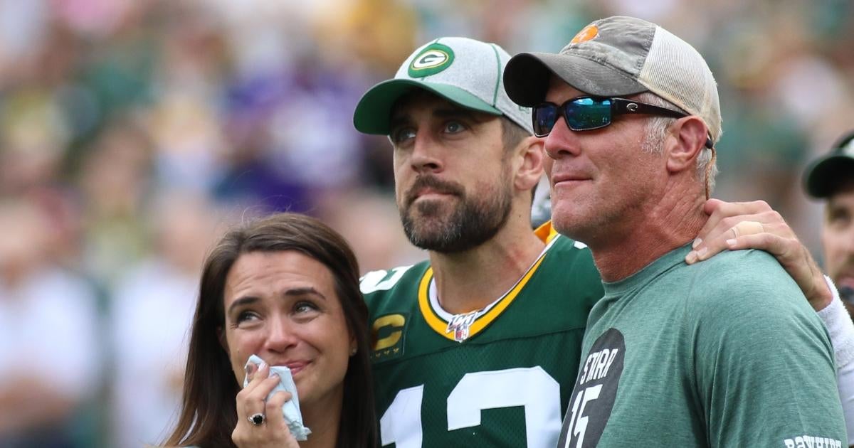brett-favre-aaron-rodgers-message-tying-packers-record