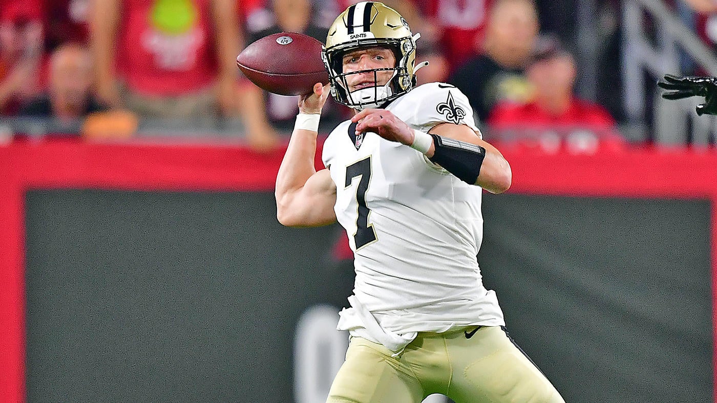 taysom-hill-saints-2.jpg