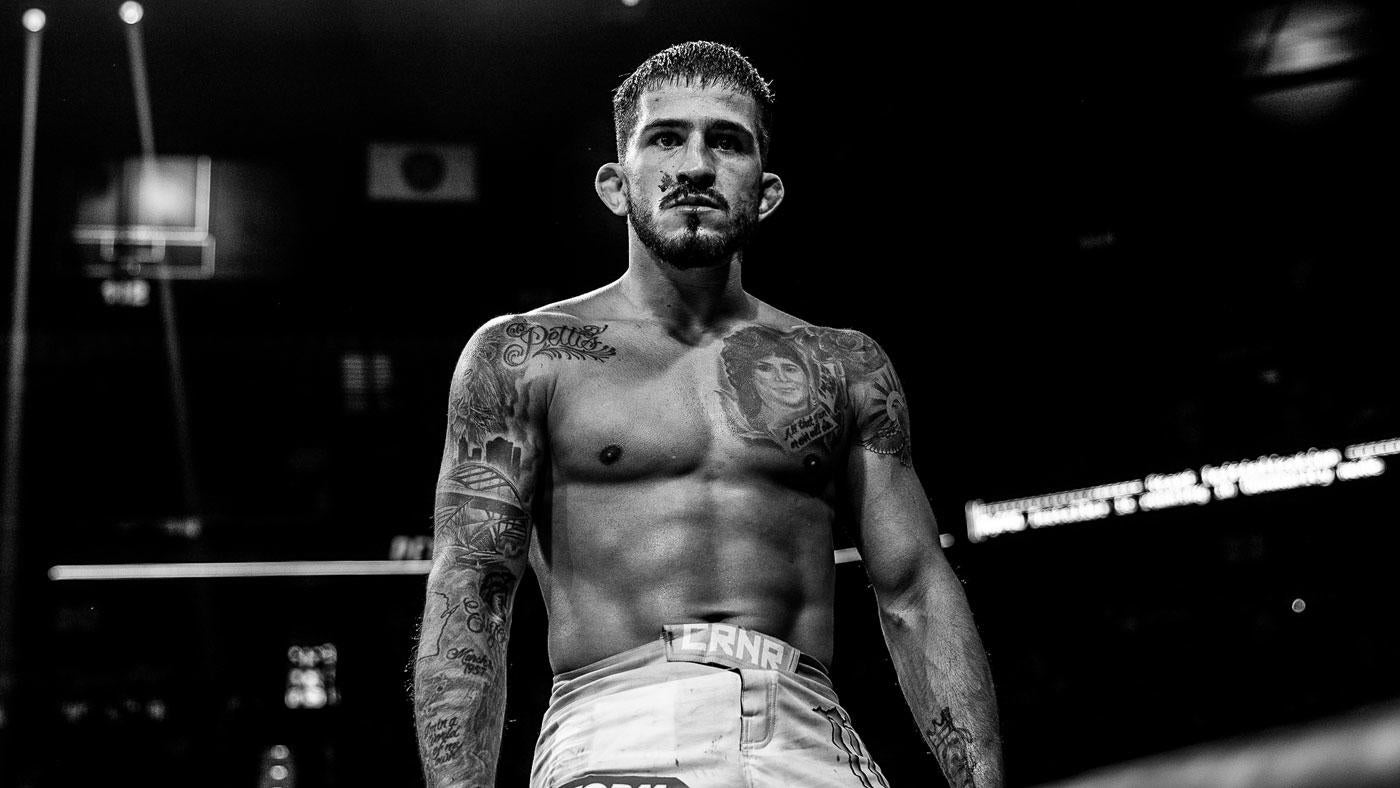 sergio-pettis-gray-scale.jpg