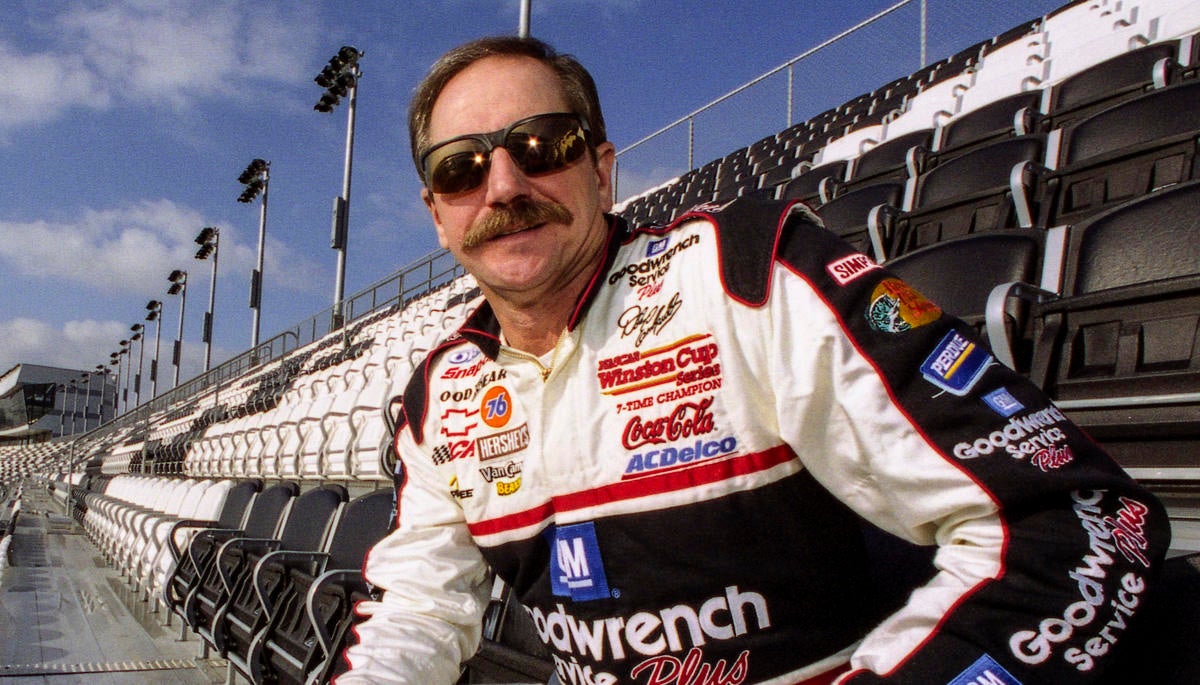 Dale Earnhardt Sr.'s Mother Martha Dead at 91