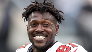 Antonio Brown cashes in on contract incentive thanks to Tom Brady, Bucs 