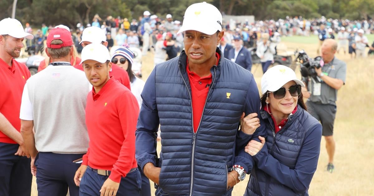 tiger-woods-girlfriend-erica-herman-wear-matching-outfits-vacation