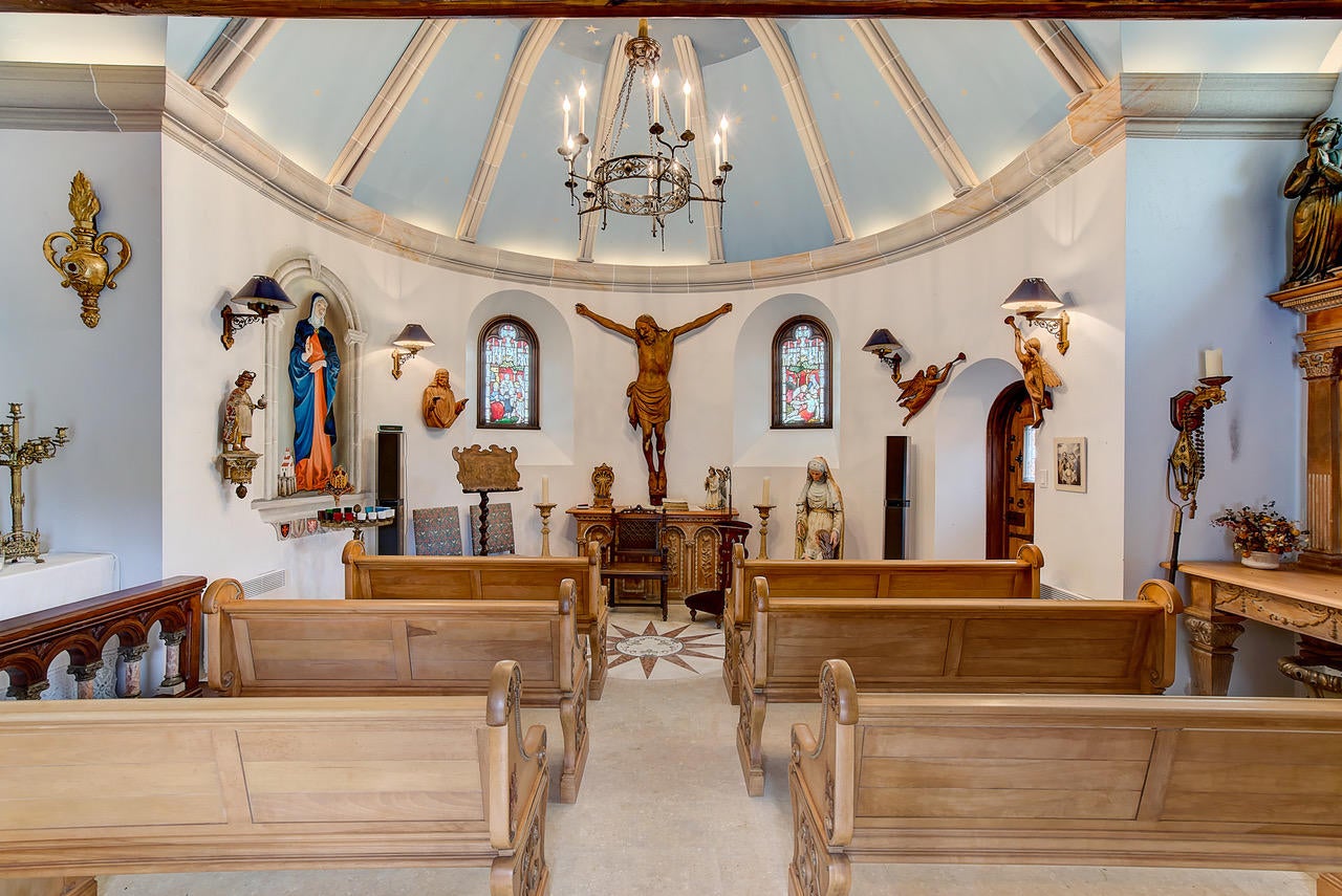 chapel.jpg chapel.jpg
