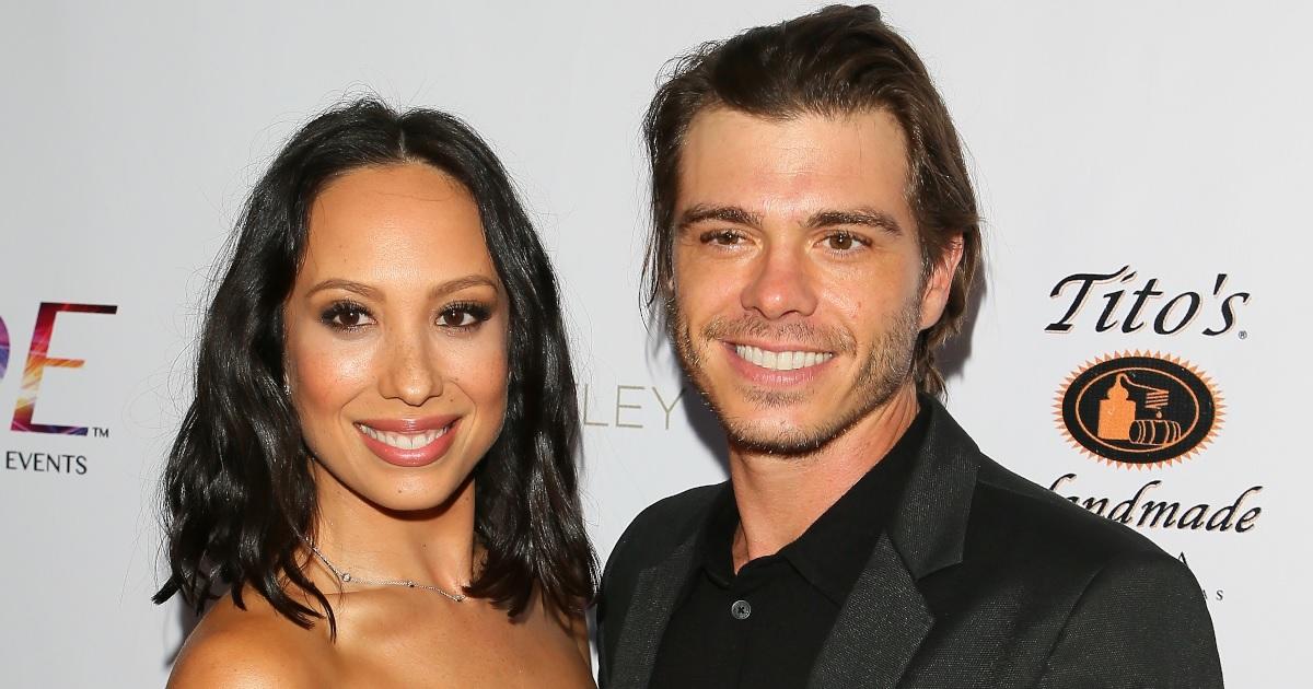 'Dancing With the Stars' Pro Cheryl Burke Talks Difficult Time With Matthew Lawrence Before Split.jpg