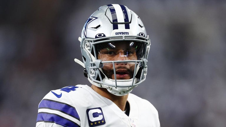 Dak Prescott Sends Message to NFL Officials Following Comments on Fans Throwing Objects