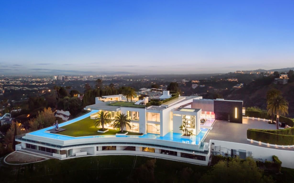 Look Inside America's Most Expensive Home, Bigger Than the White House