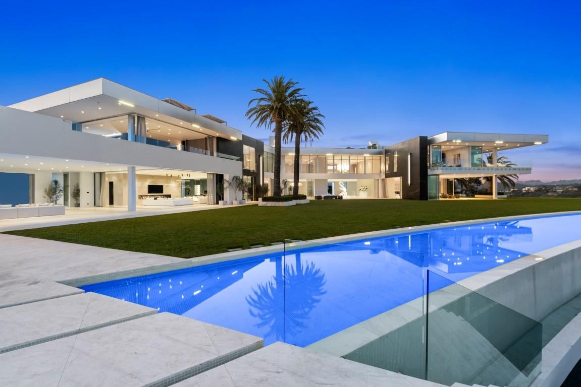 Look Inside America's Most Expensive Home, Bigger Than the White House ...