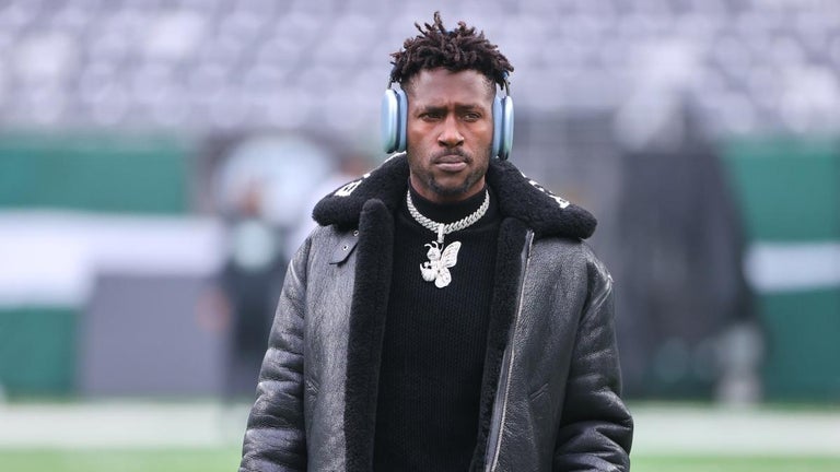 Antonio Brown Racks up Expensive Bill at Miami Club After Buccaneers Playoff Loss