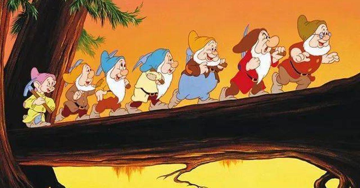 Disney's Live-Action Snow White Reportedly Won't Feature Dwarfs at All