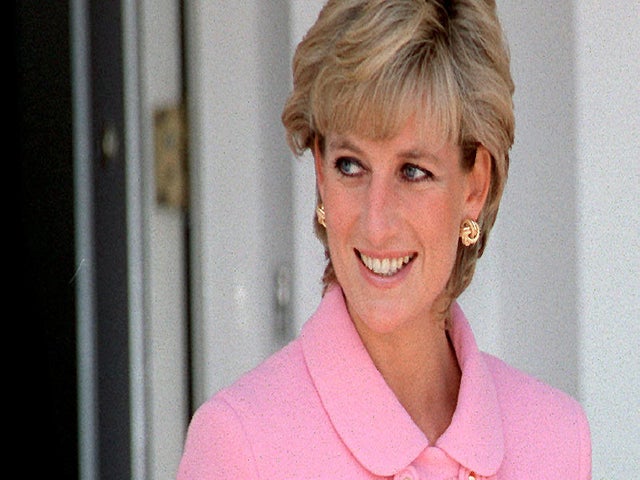 Rare Princess Diana Photo Surfaces Online, Thanks to Her Brother Charles