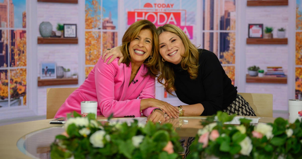 'Today' Hoda Kotb Reveals What the 'M' on Her Necklace Stands For