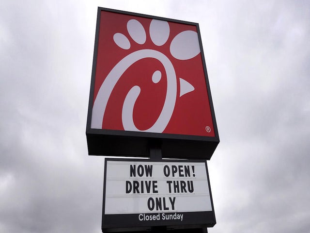 Georgia Chick-fil-A Sets Table for 'Missing Hero' in Touching Memorial Day Tribute